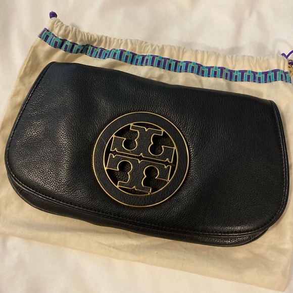 Tory Burch clutch with long gold chain strap - Picture 1 of 3
